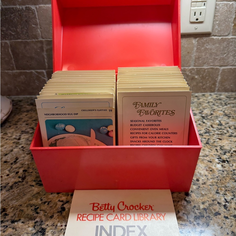 Betty Crocker Coral-Red Recipe Card Box with Indexed Cards